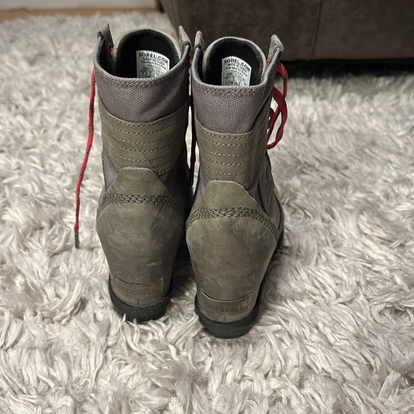 Sorel wedge boots - Picture 3 of 5